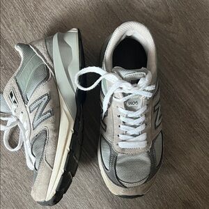 New Balance 990v5 Gray